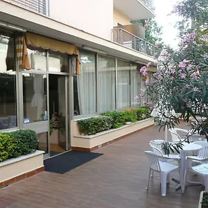 2* Hotel Pupa