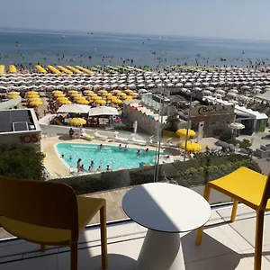  Aparthotel App Sea View